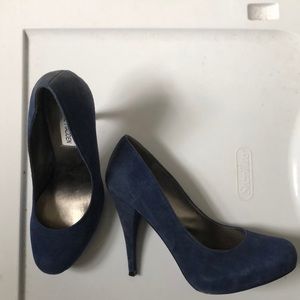 Steve Madden blue suede pumps
